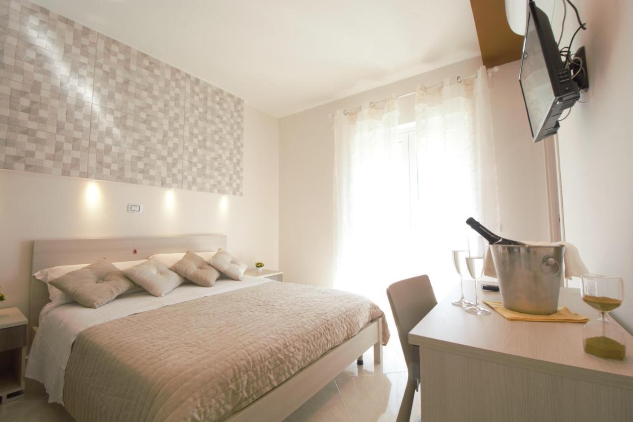 Askia Rooms & Breakfast أسشيا المظهر الخارجي الصورة