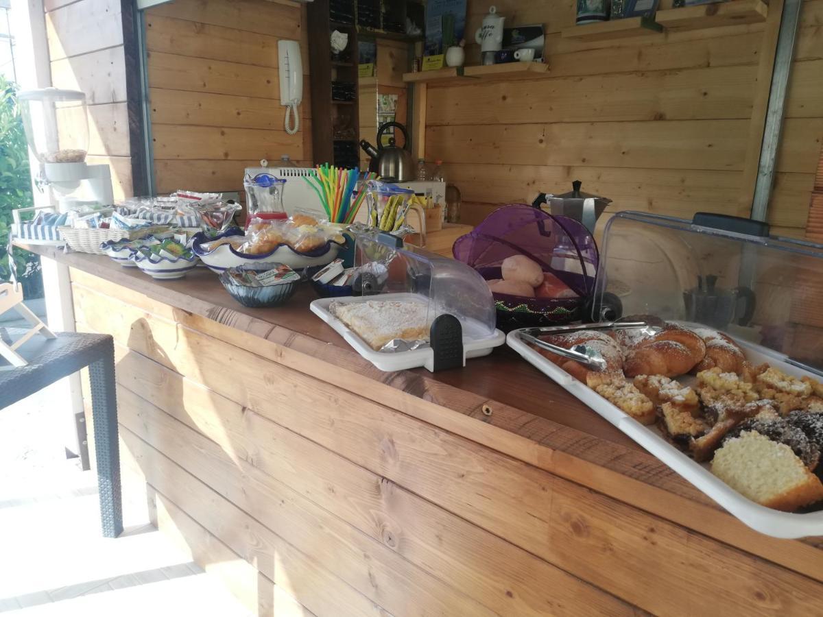 Askia Rooms & Breakfast أسشيا المظهر الخارجي الصورة