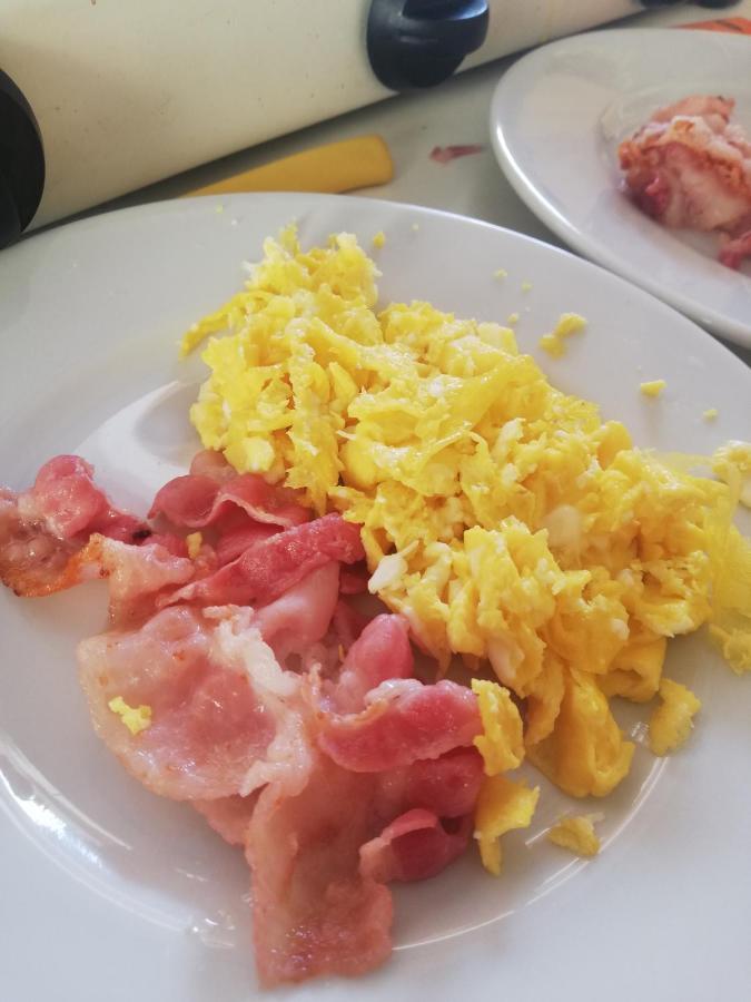 Askia Rooms & Breakfast أسشيا المظهر الخارجي الصورة